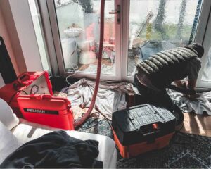 Water intrusion inspection in Los Angeles - E1105 rain leak testing